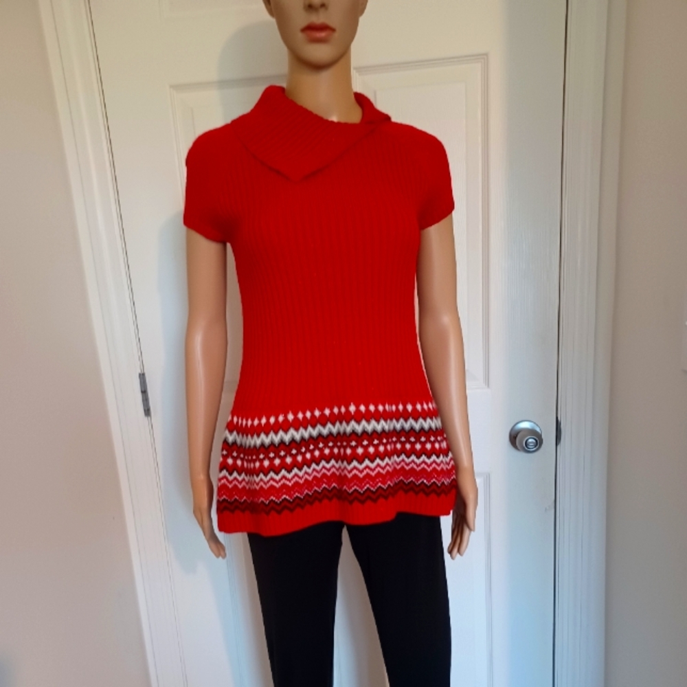 Girls Size 14 Red Short sleeve Sweater top